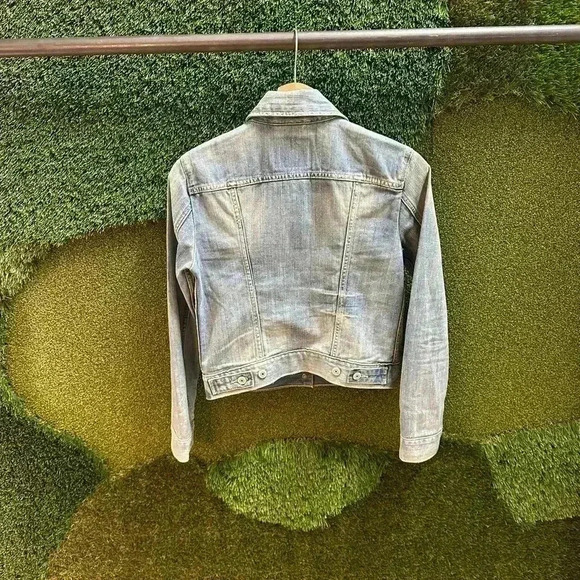 Levi’s Light Wash Denim Jacket Small - Picture 2 of 5